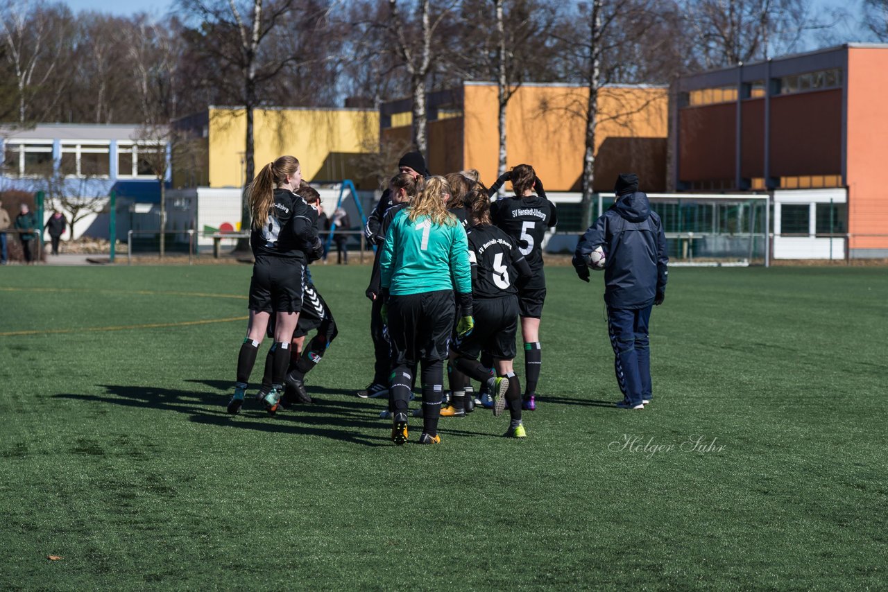 Bild 125 - B-Juniorinnen Halbfinale SVHU - Holstein Kiel : Ergebnis: 3:0